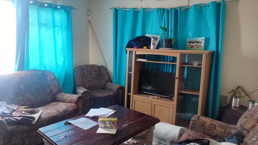 3 Bedroom Property for Sale in Uitsig Western Cape